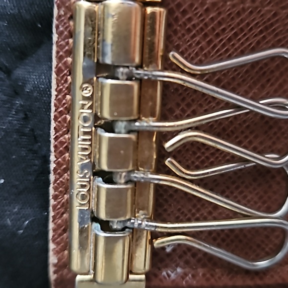 Louis Vuitton key holder with box - Picture 7 of 10